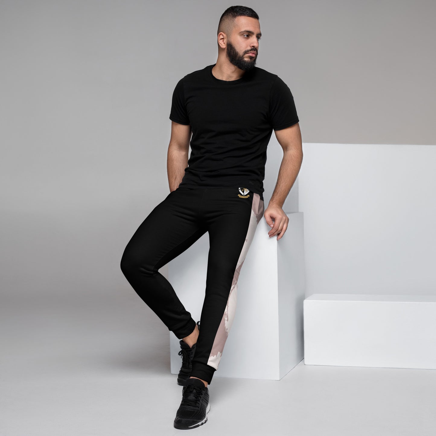 8xquiZit Collection T8T Pynk Slaymingo Men's Joggers - Black